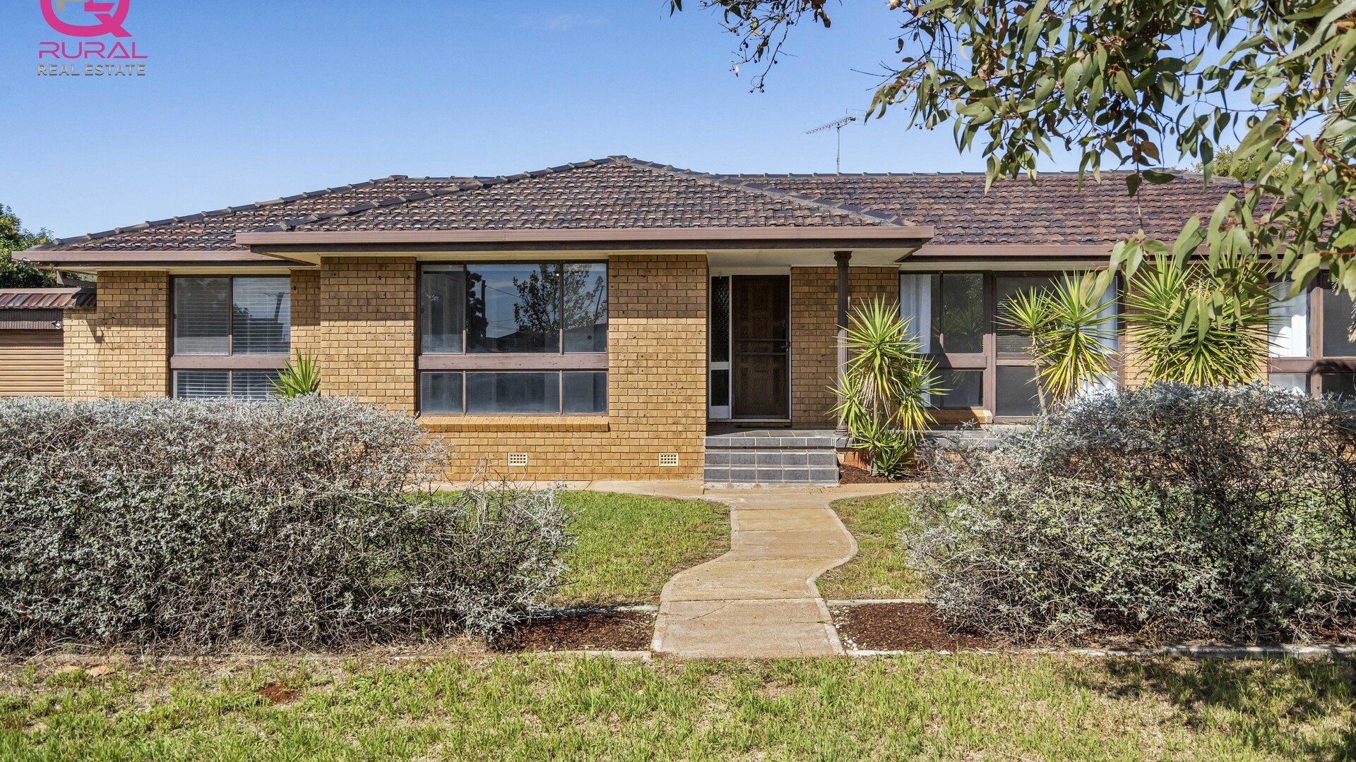 161 Twynam Street, Temora NSW 2666 - photo 3