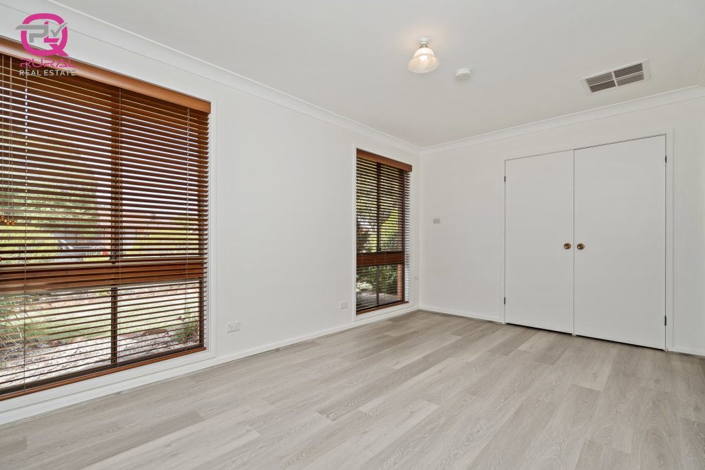 10 Roma Avenue, Leeton NSW 2705 - photo 11