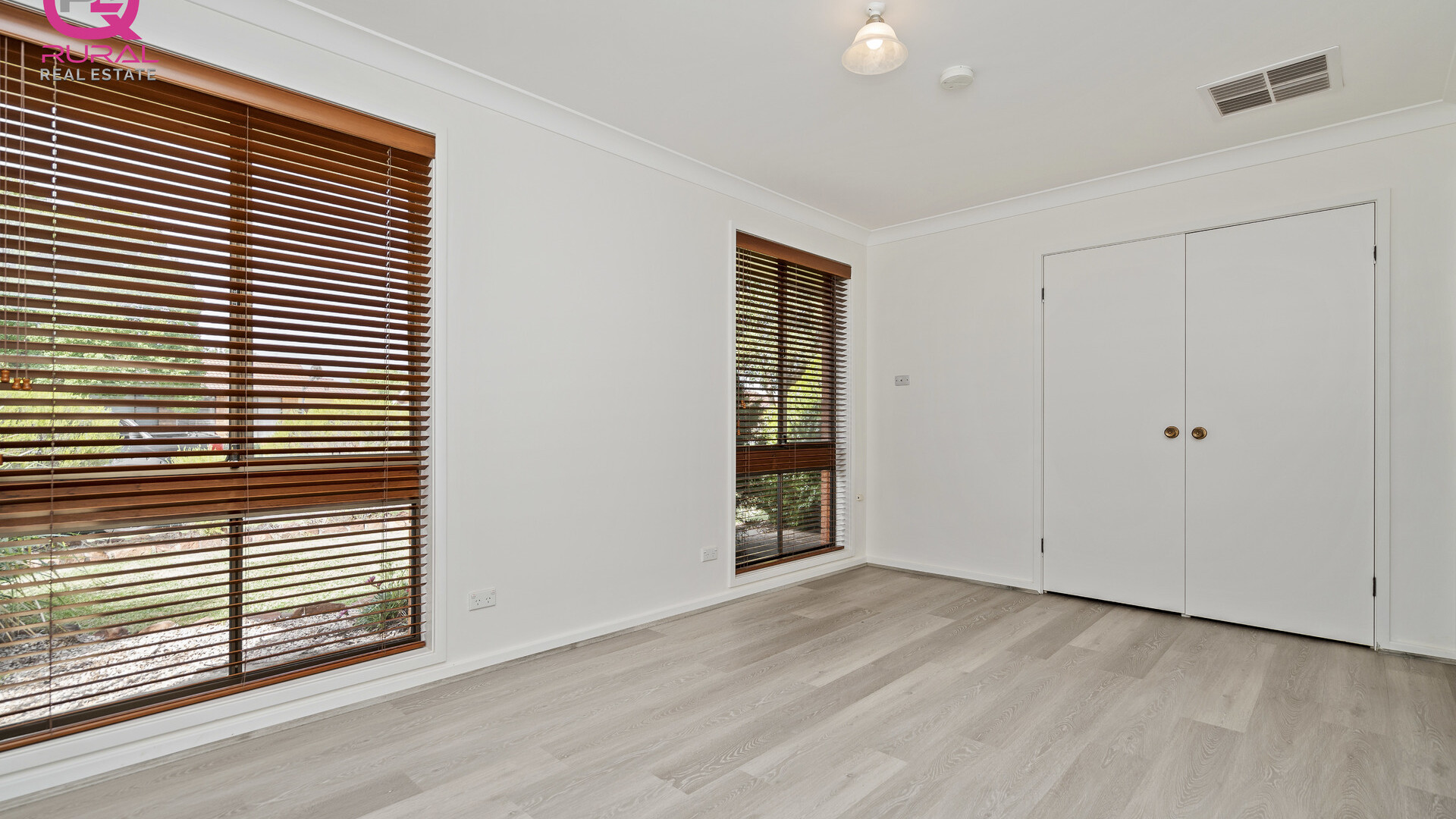 10 Roma Avenue, Leeton NSW 2705 - photo 11