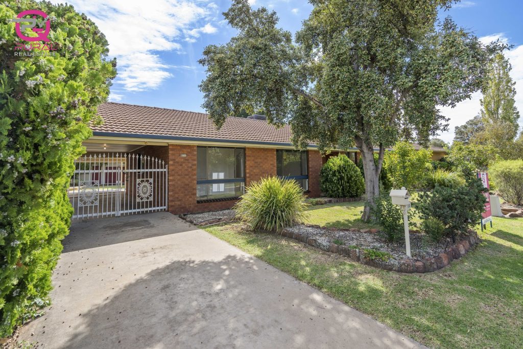 10 Roma Avenue, Leeton NSW 2705 - McGrath Riverina