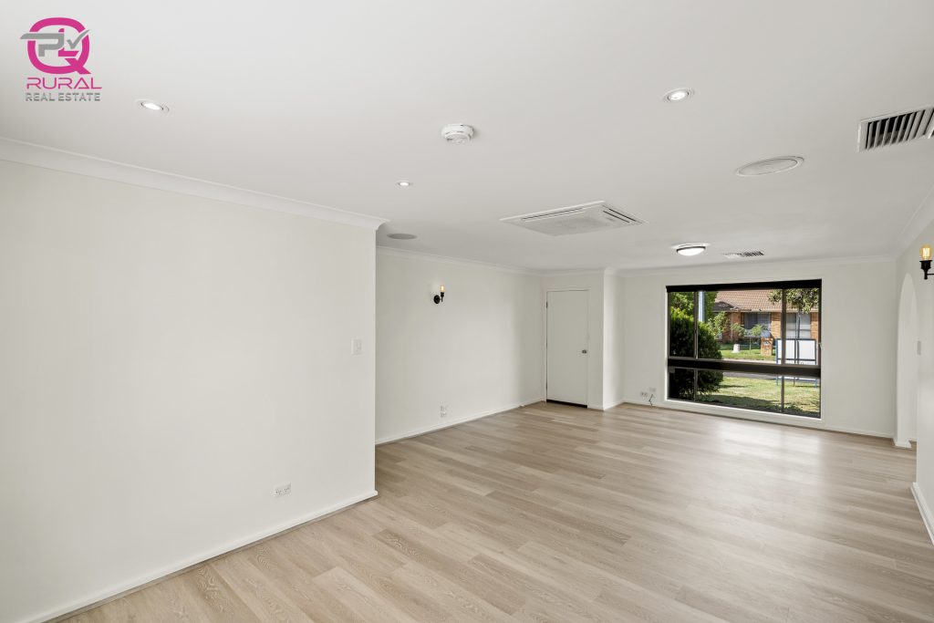 10 Roma Avenue, Leeton NSW 2705 - photo 13