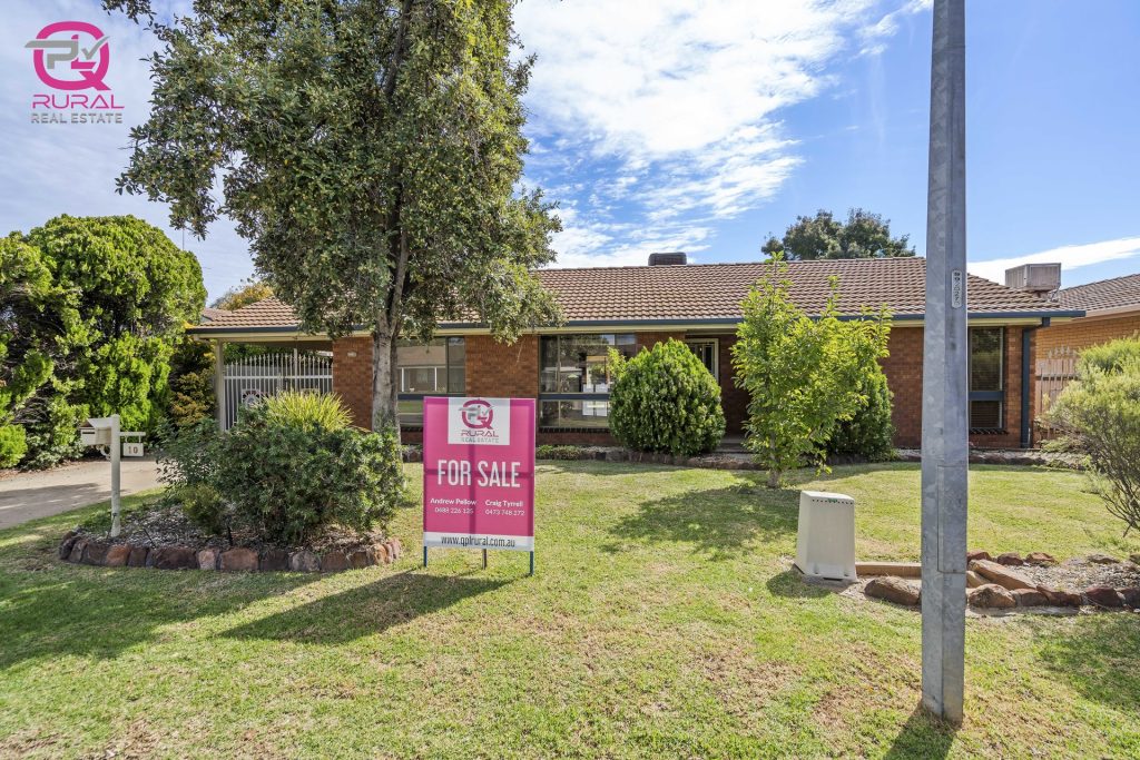 10 Roma Avenue, Leeton NSW 2705 - photo 23