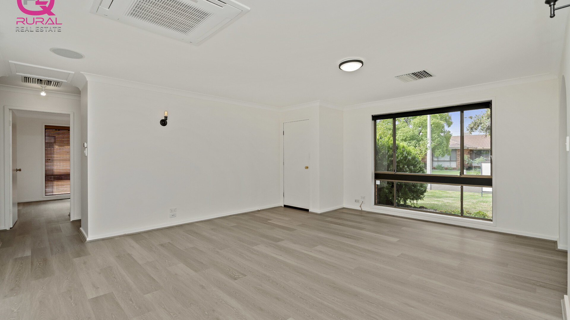10 Roma Avenue, Leeton NSW 2705 - photo 5