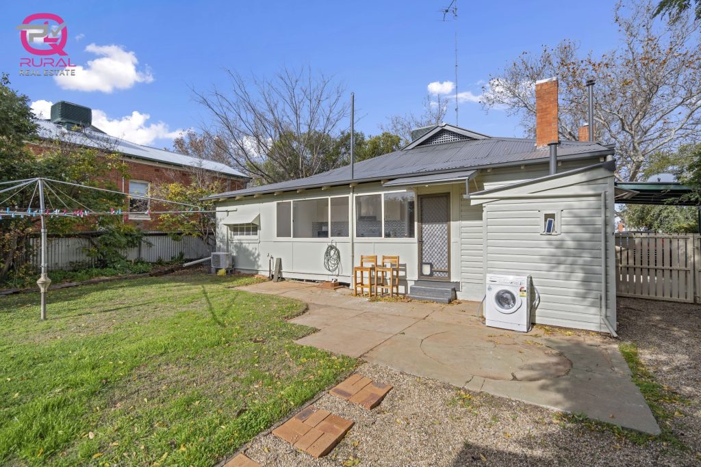 33 Audley Street, Narrandera NSW 2700 - photo 16