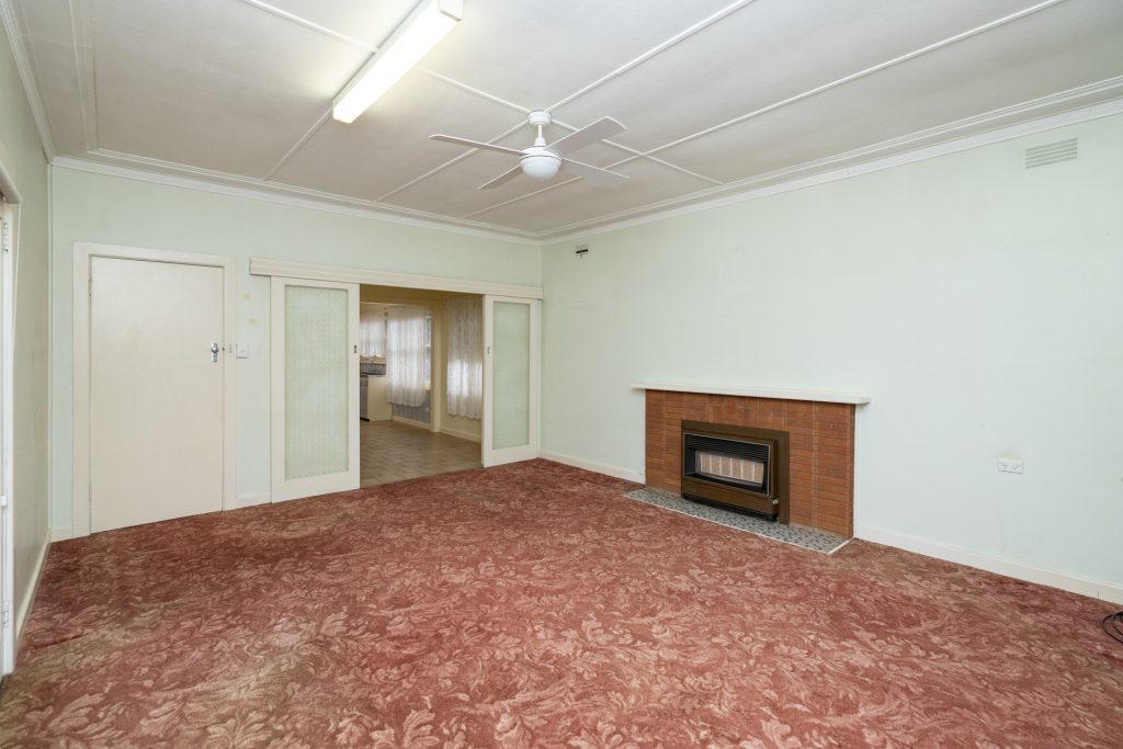 82 Douglas Street, Narrandera NSW 2700 - photo 3