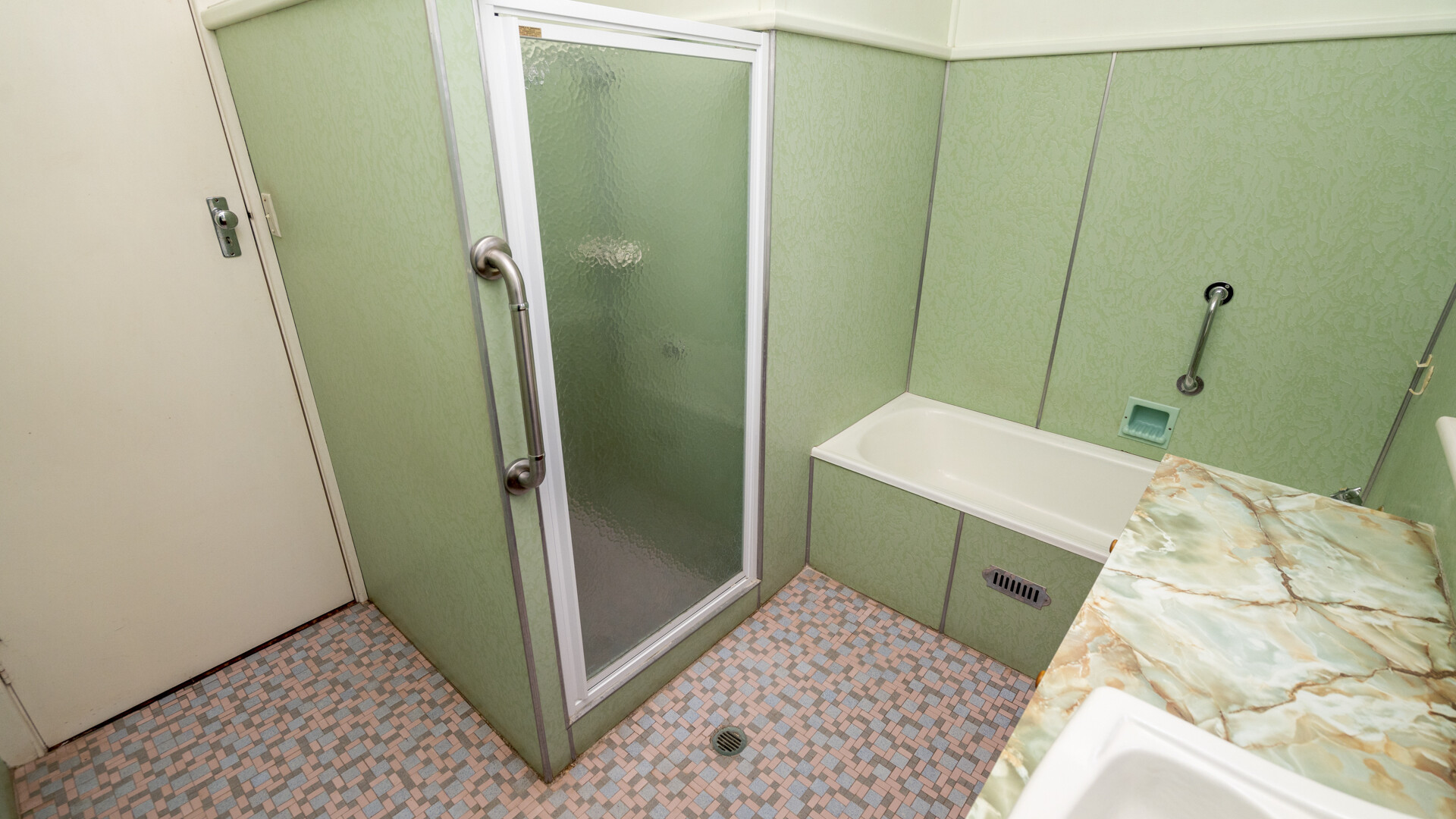 82 Douglas Street, Narrandera NSW 2700 - photo 10