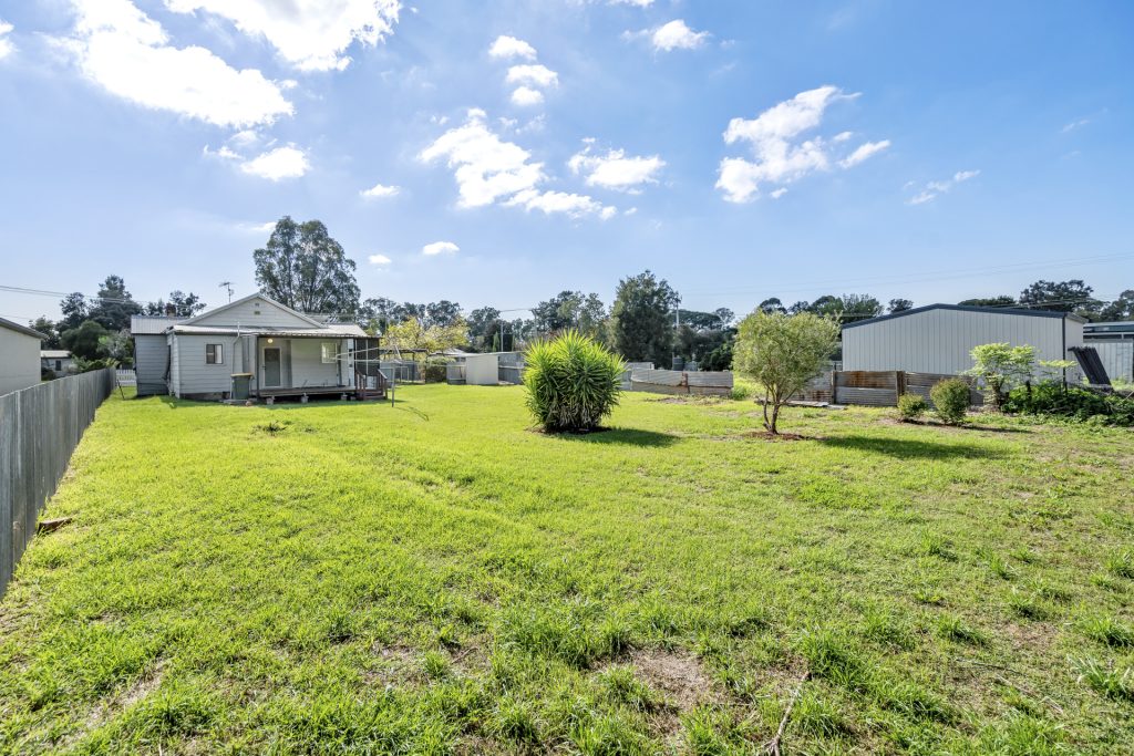 24 Argus Street, Narrandera NSW 2700 - photo 16