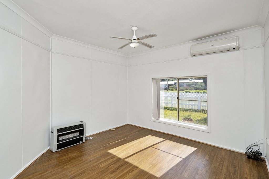24 Argus Street, Narrandera NSW 2700 - photo 8