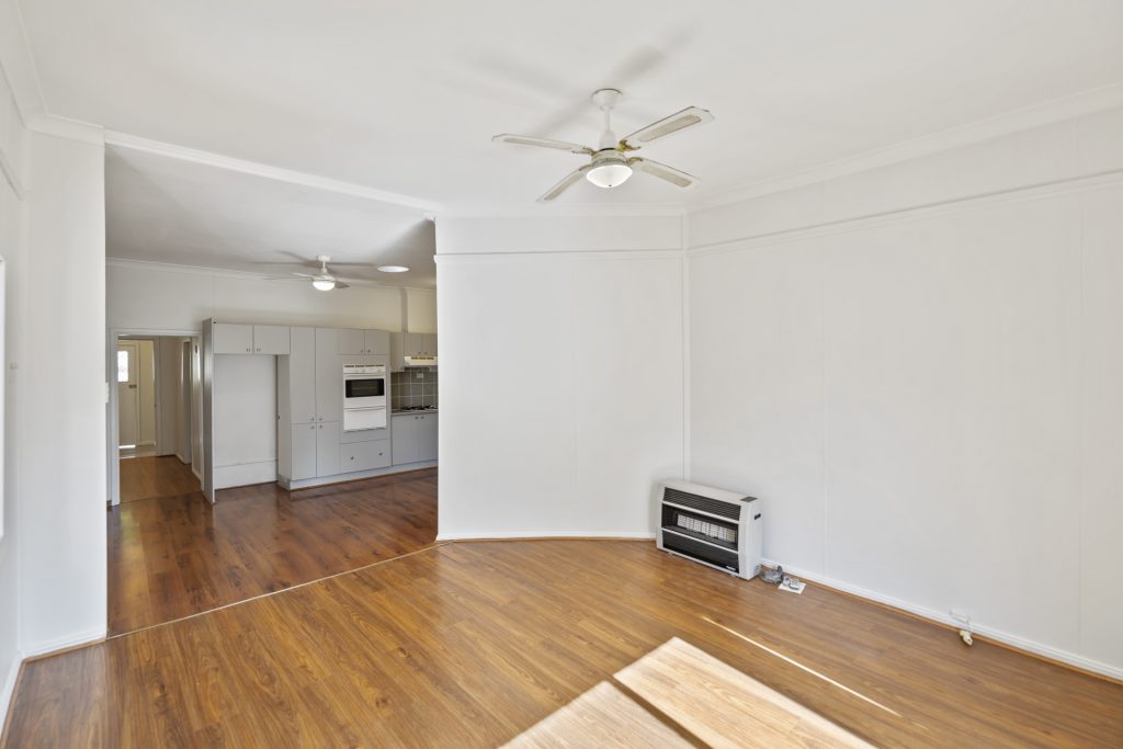 24 Argus Street, Narrandera NSW 2700 - photo 9