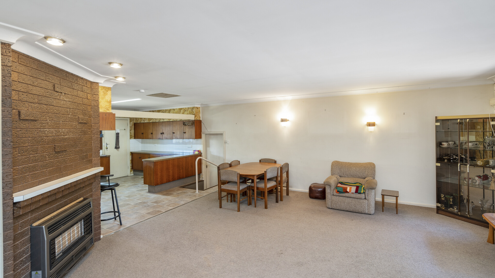 18 Canal Street, Leeton NSW 2705 - photo 4
