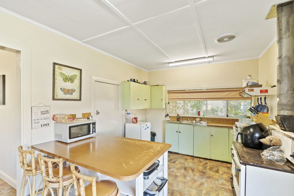 25 May Street, Narrandera NSW 2700 - photo 4