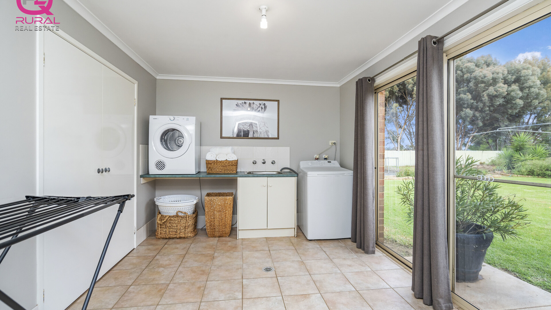 60 Junee Road, Temora NSW 2666 - photo 20