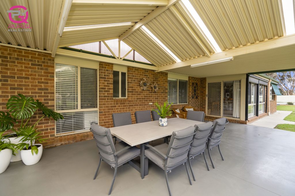 60 Junee Road, Temora NSW 2666 - photo 21