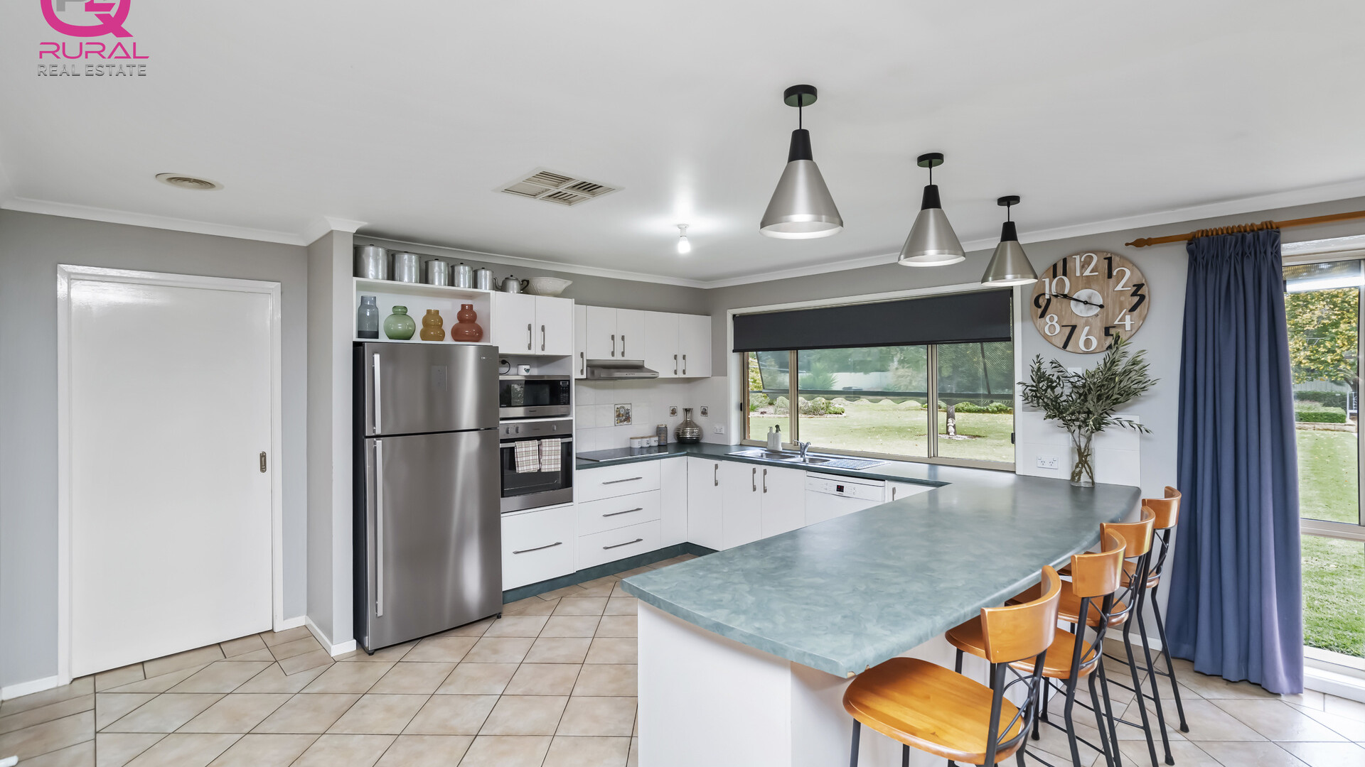 60 Junee Road, Temora NSW 2666 - photo 10