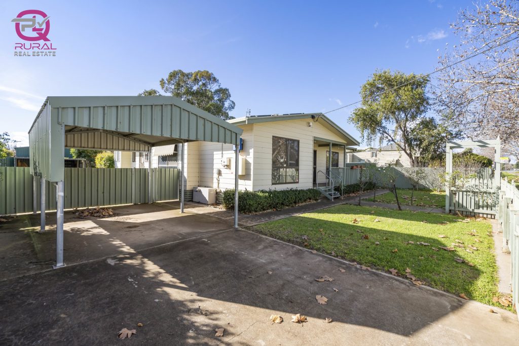 7 Chantilly Street, Narrandera NSW 2700 - McGrath Riverina