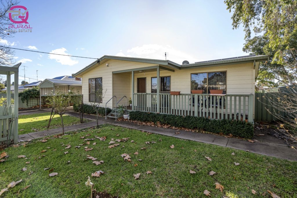 7 Chantilly Street, Narrandera NSW 2700 - photo 3