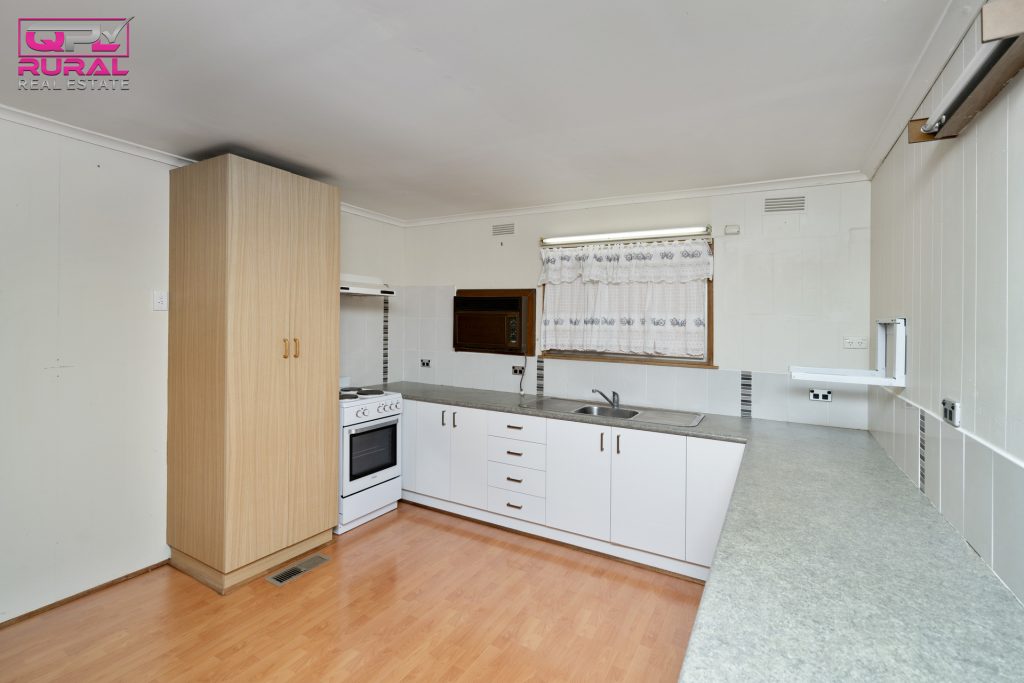 73 Melbourne Street, Narrandera NSW 2700 - photo 35