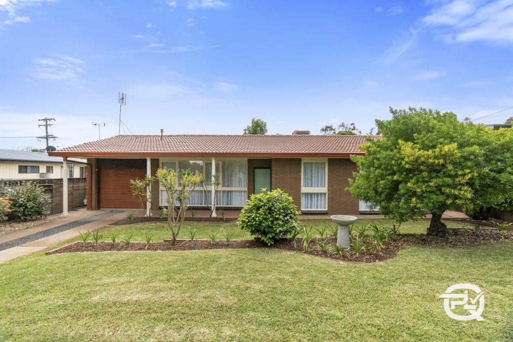 47 Deutcher Street, Temora NSW 2666 - photo 2