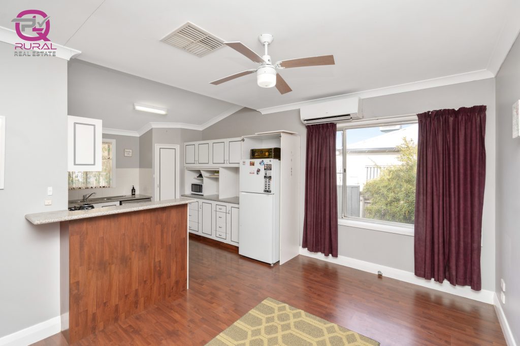 3 William Street, Narrandera NSW 2700 - photo 2