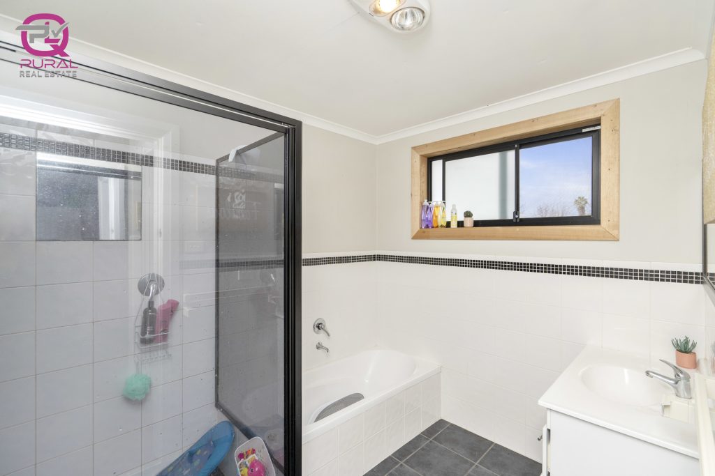 3 William Street, Narrandera NSW 2700 - photo 11