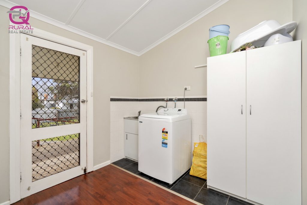 3 William Street, Narrandera NSW 2700 - photo 12