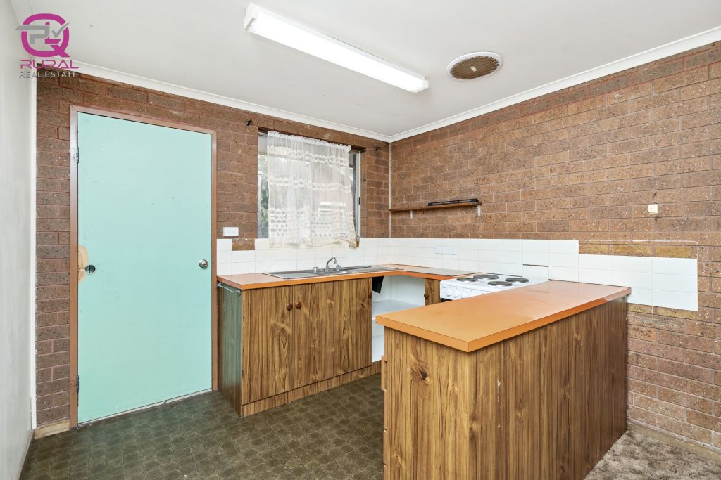 5 Helenor Crescent, Narrandera NSW 2700 - photo 2