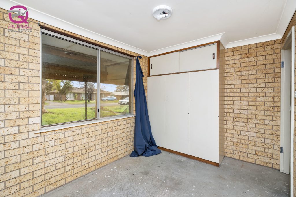 5 Helenor Crescent, Narrandera NSW 2700 - photo 13