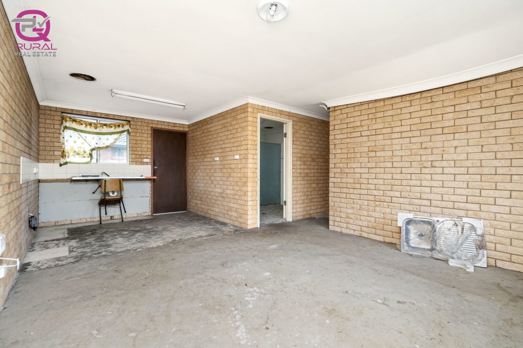 5 Helenor Crescent, Narrandera NSW 2700 - photo 14