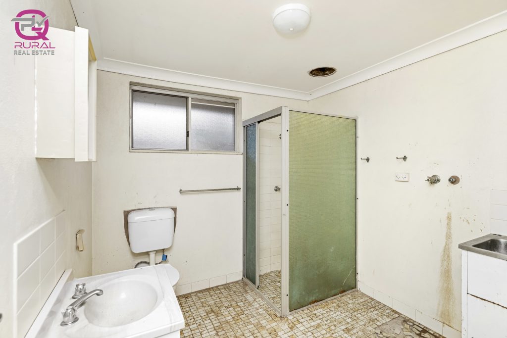 5 Helenor Crescent, Narrandera NSW 2700 - photo 15