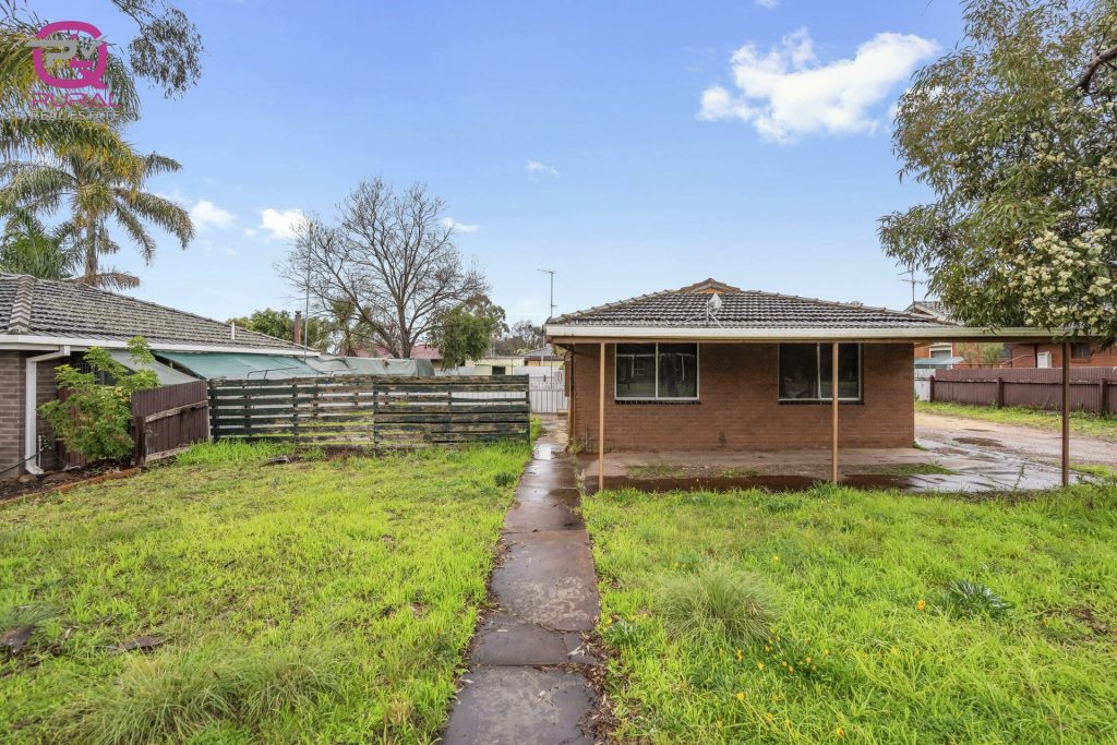 5 Helenor Crescent, Narrandera NSW 2700 - photo 18