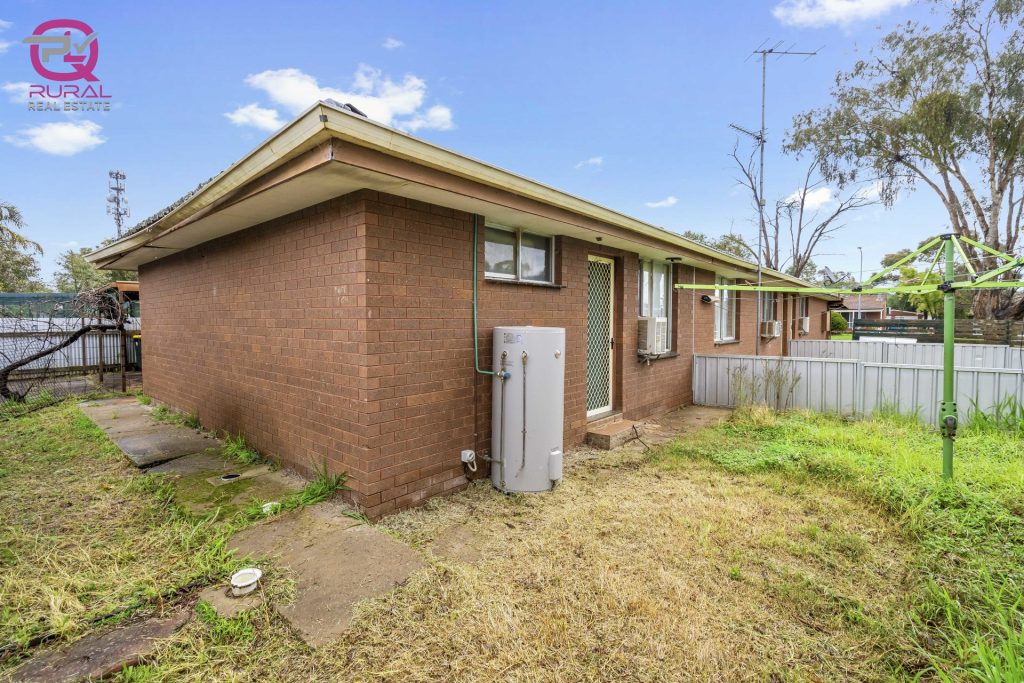 5 Helenor Crescent, Narrandera NSW 2700 - photo 19