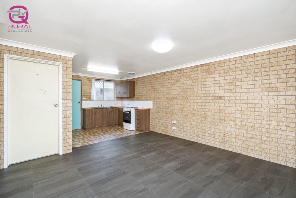 5 Helenor Crescent, Narrandera NSW 2700 - photo 6