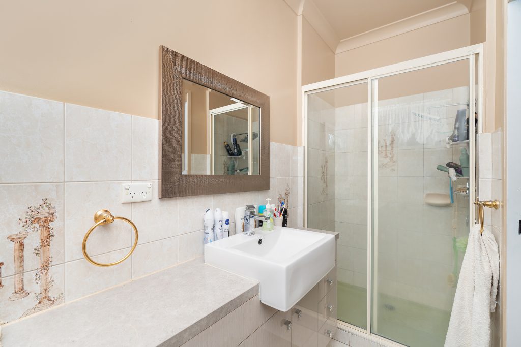 2 Centenary Place, Temora NSW 2666 - photo 20