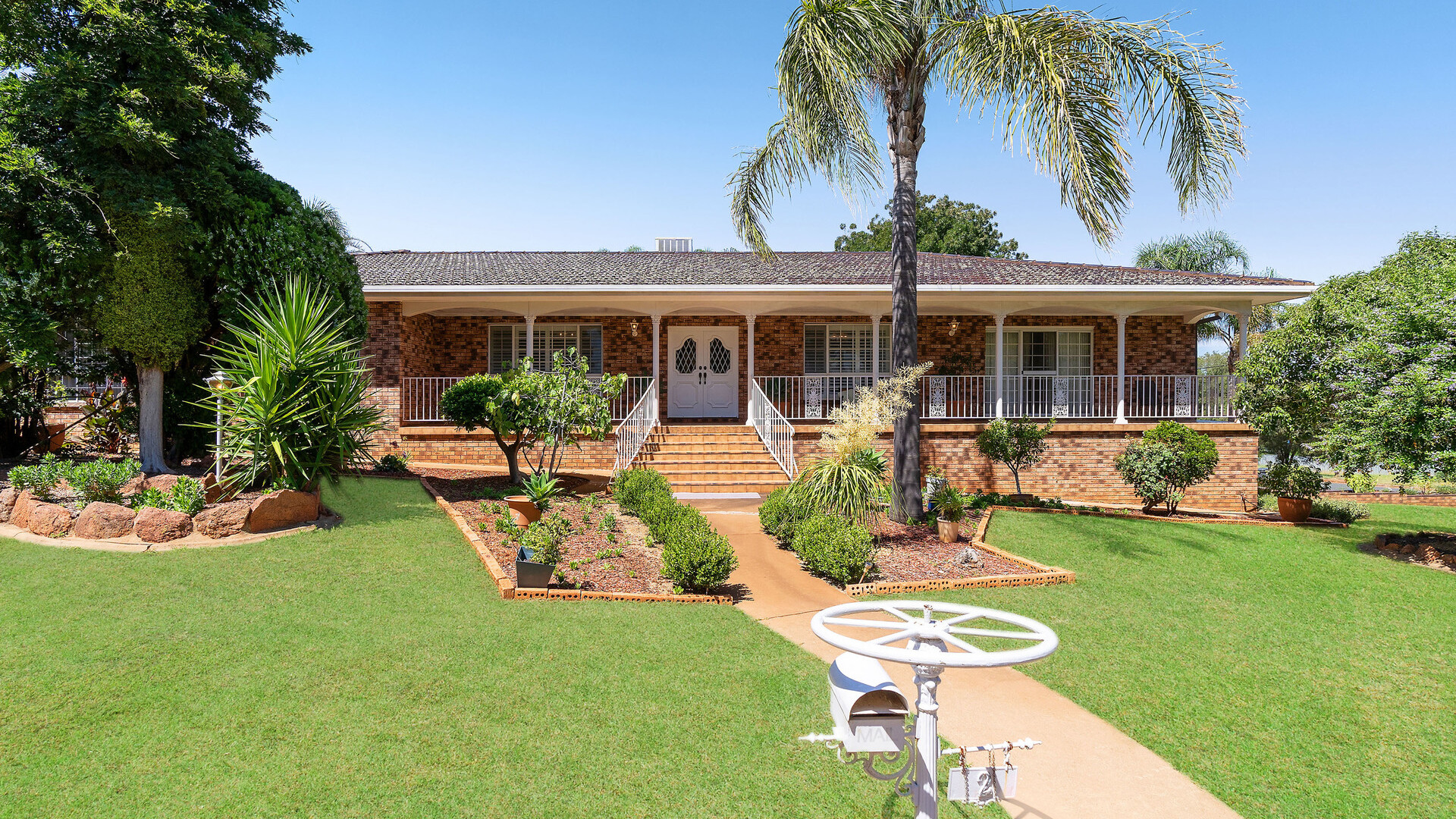 2 Centenary Place, Temora NSW 2666 - photo 25