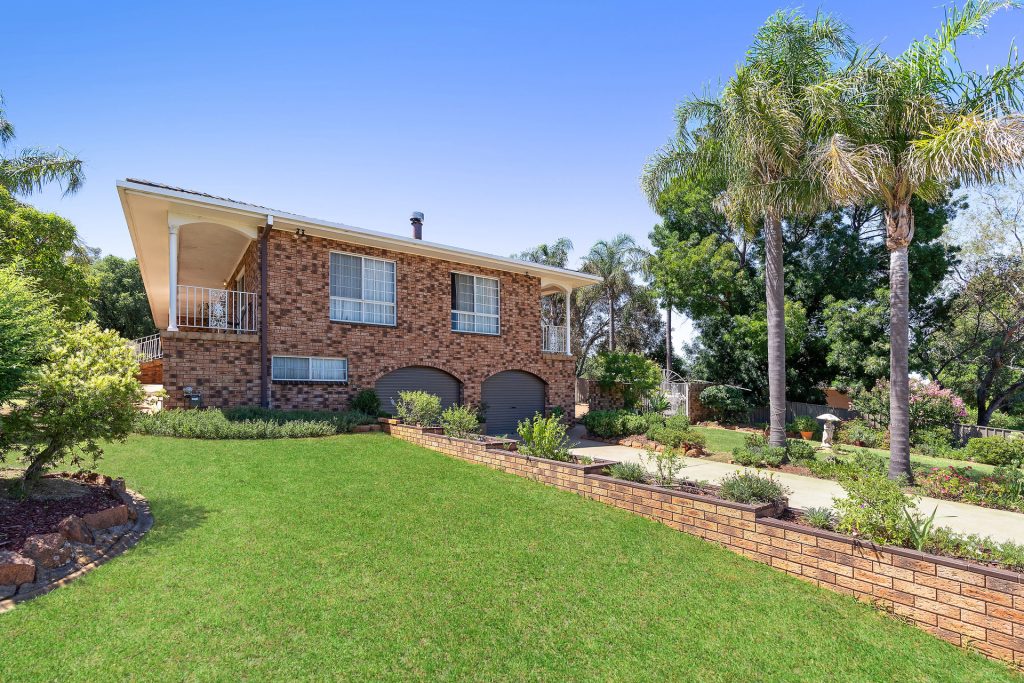 2 Centenary Place, Temora NSW 2666 - photo 28