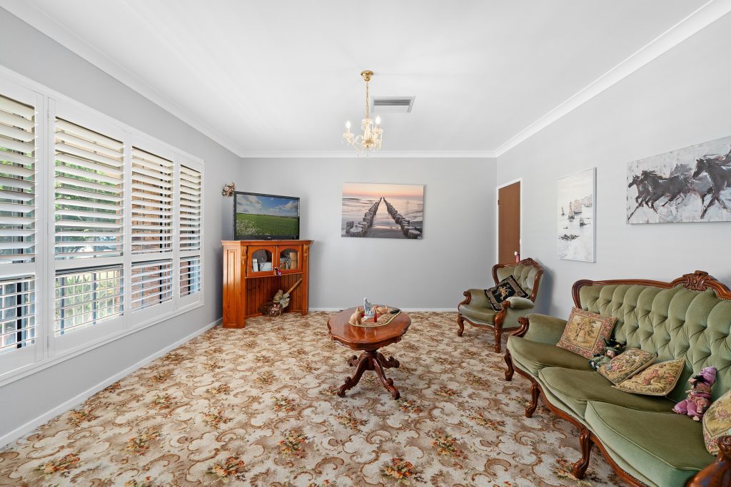 2 Centenary Place, Temora NSW 2666 - photo 10