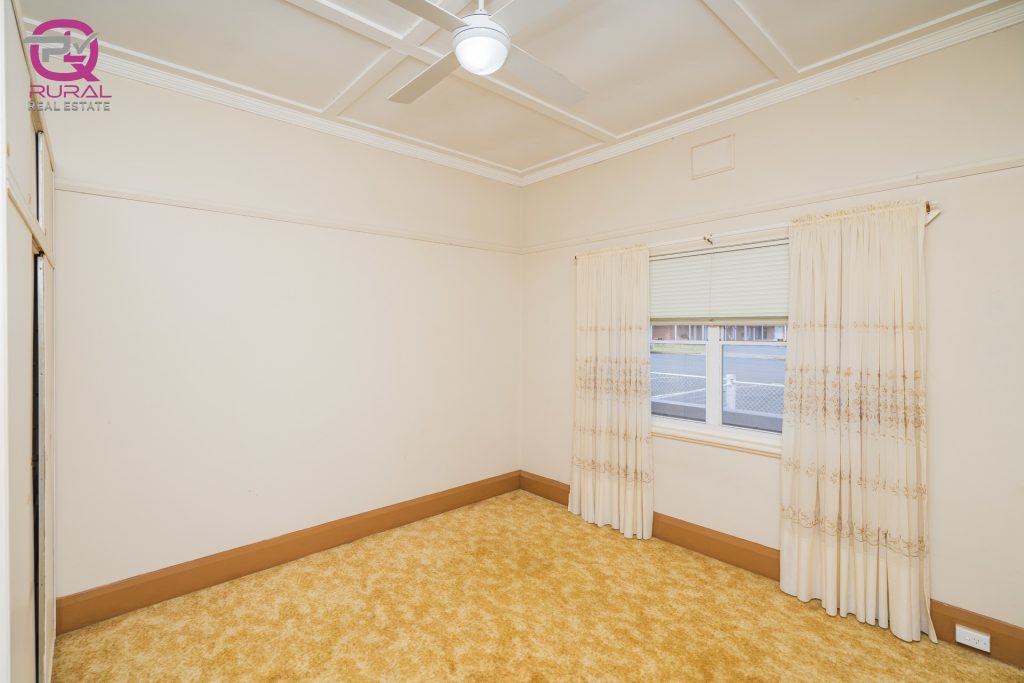 89 Loftus Street, Temora NSW 2666 - photo 11