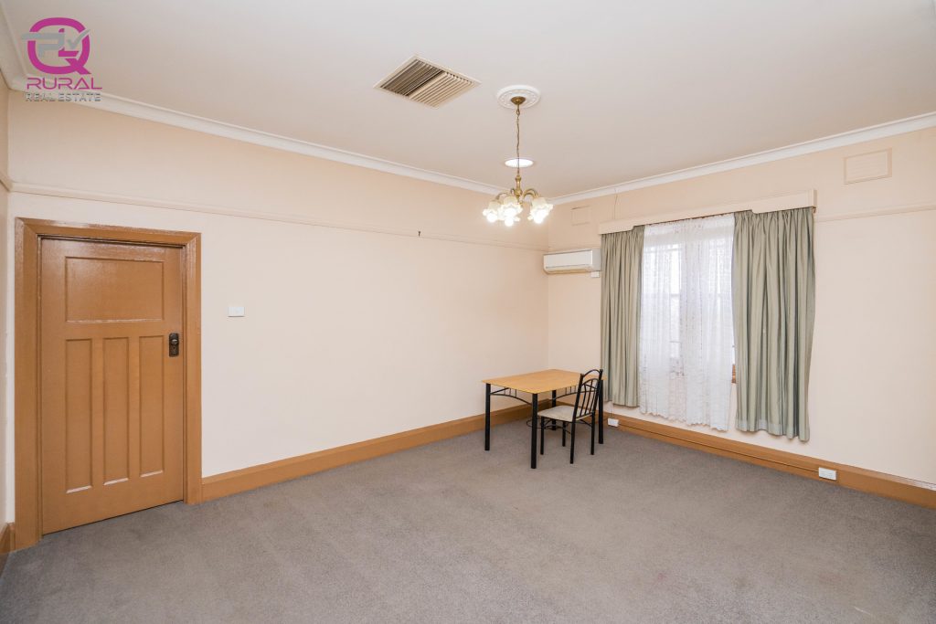 89 Loftus Street, Temora NSW 2666 - photo 4