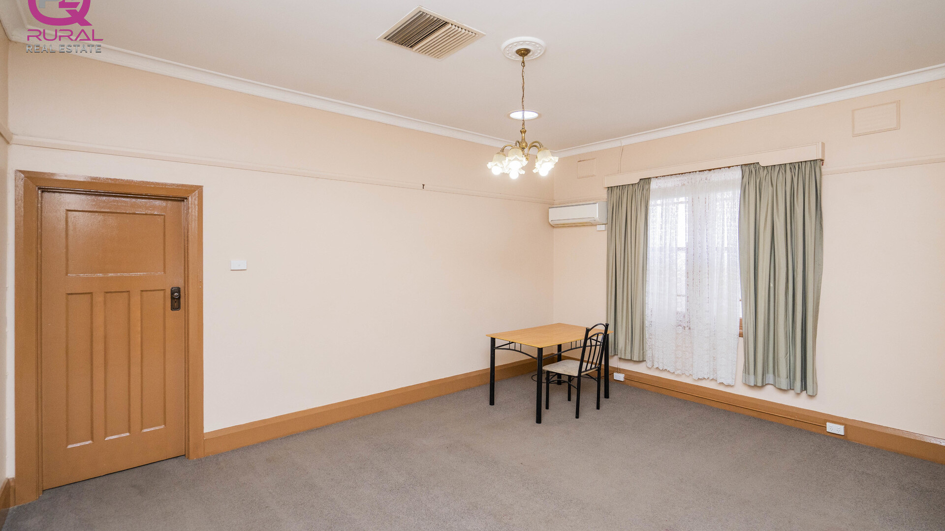 89 Loftus Street, Temora NSW 2666 - photo 4