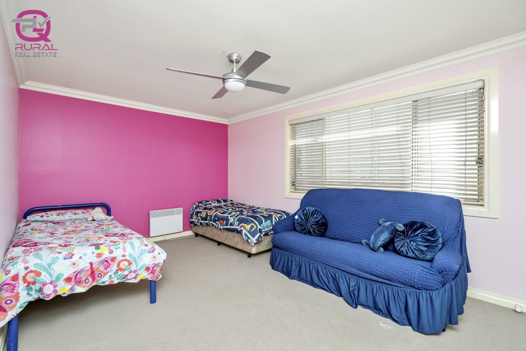 101 Palm Avenue, Leeton NSW 2705 - photo 15
