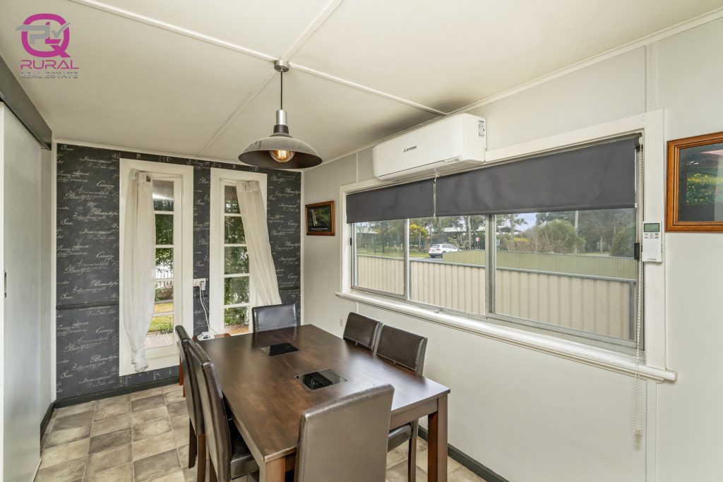 20 Lawson Road, Temora NSW 2666 - photo 13
