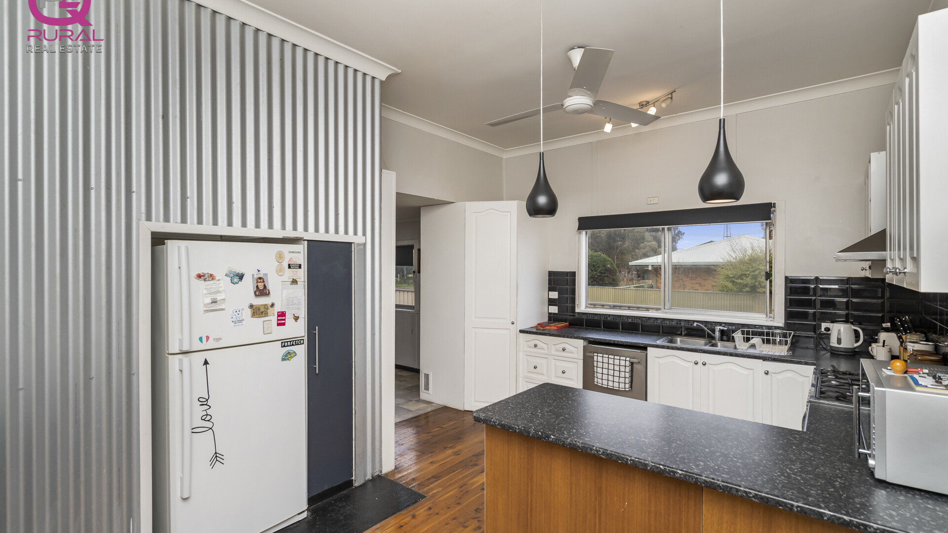 20 Lawson Road, Temora NSW 2666 - photo 15
