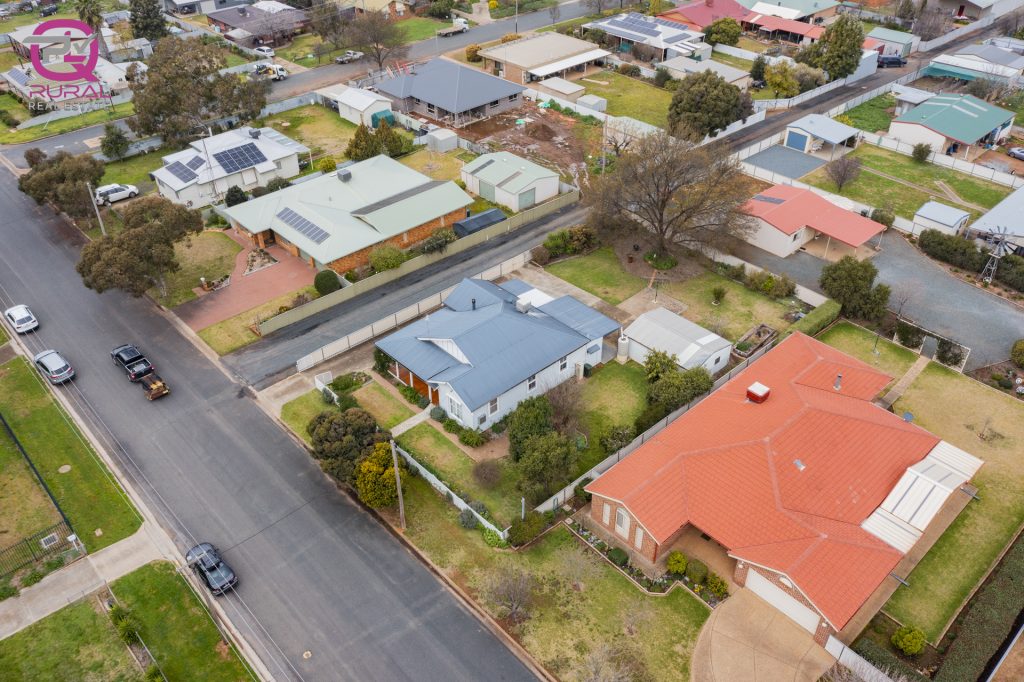20 Lawson Road, Temora NSW 2666 - photo 19