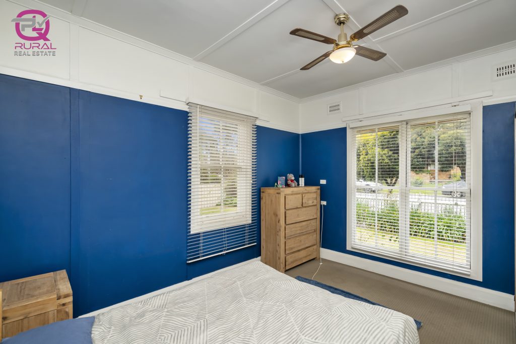 20 Lawson Road, Temora NSW 2666 - photo 9
