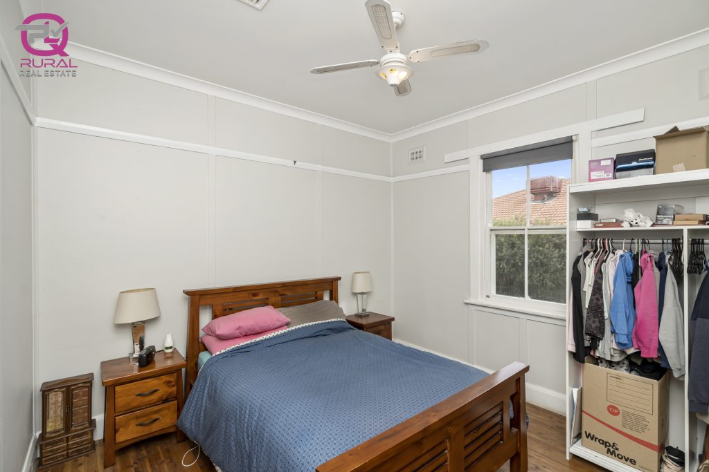 20 Lawson Road, Temora NSW 2666 - photo 10