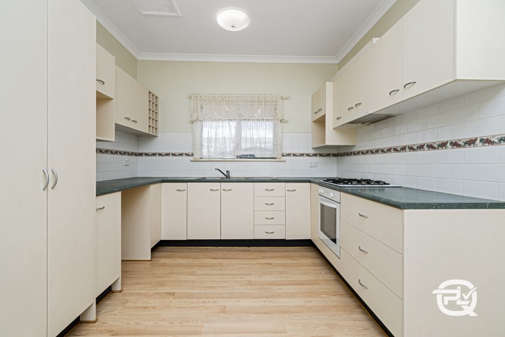 152 Britannia Street, Temora NSW 2666 - photo 4