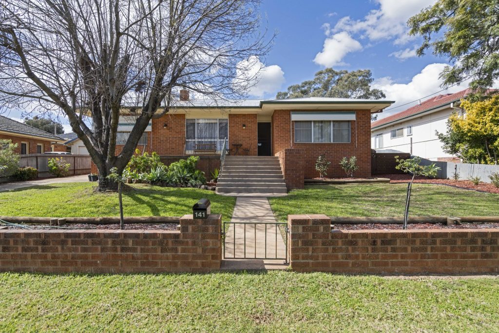141 Carson Street, Temora NSW 2666 - McGrath Riverina