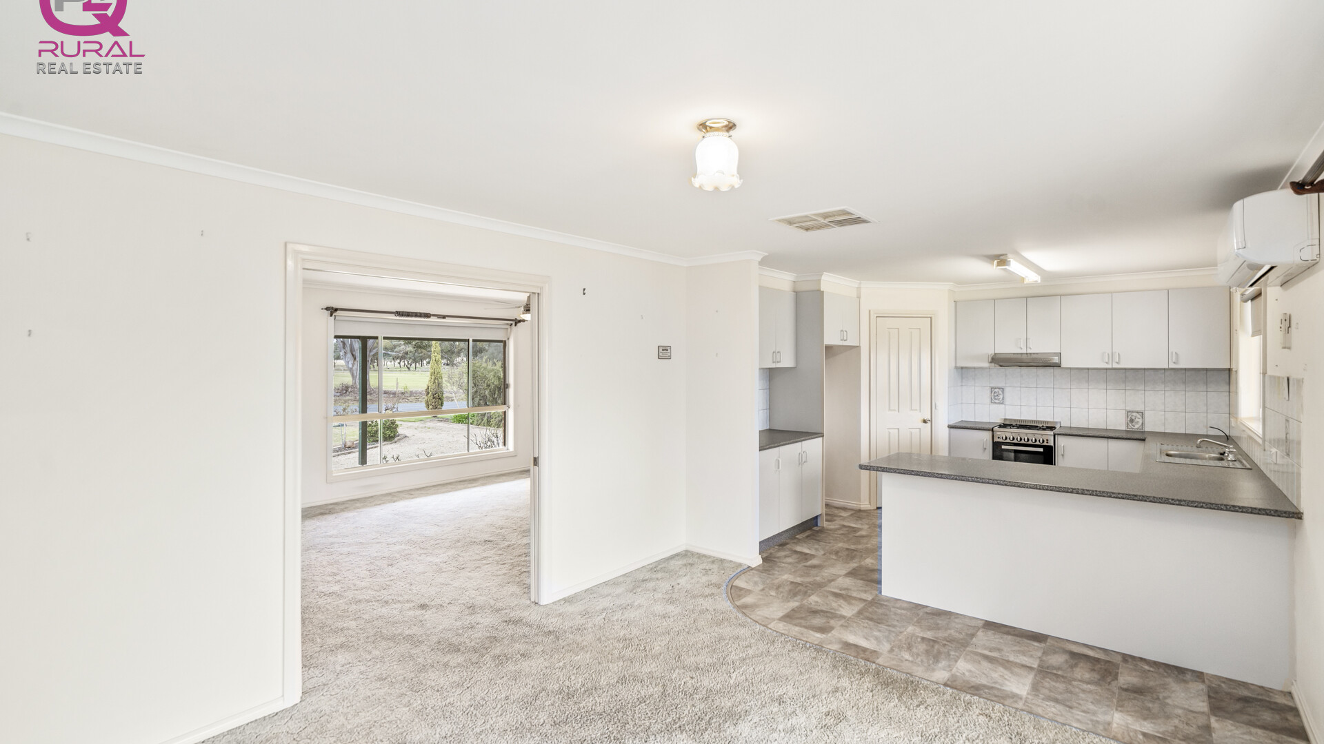 3 Hinde Street, Temora NSW 2666 - photo 5