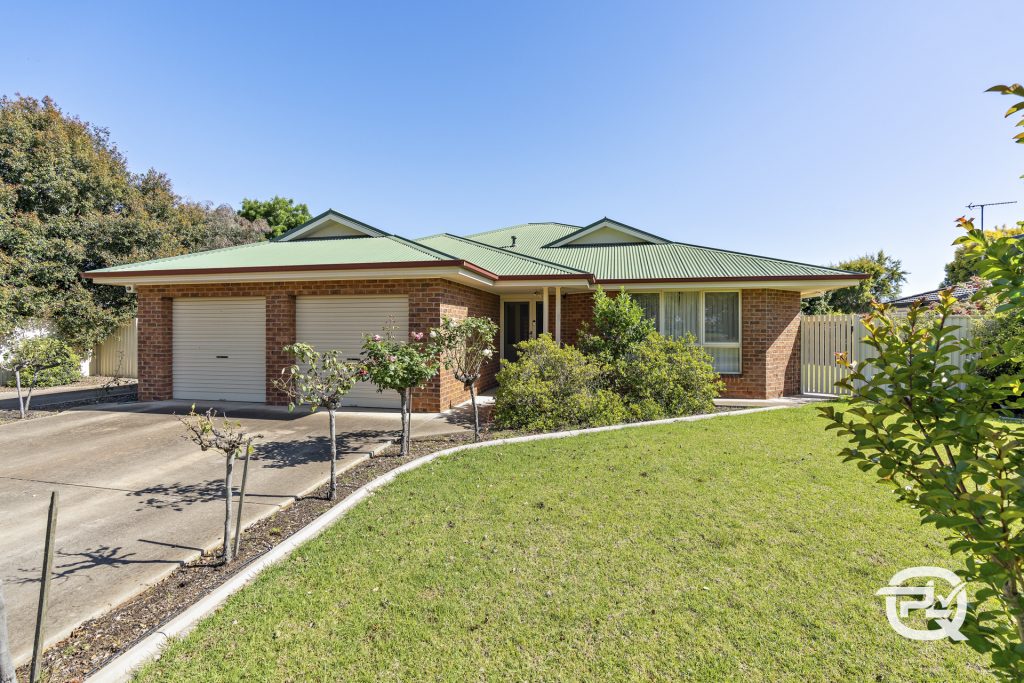 16 Bella Vista Drive, Leeton NSW 2705 - McGrath Riverina