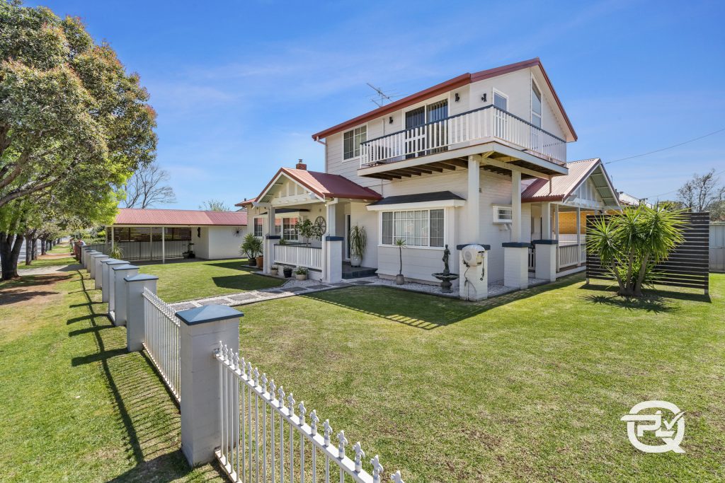 120 Asquith Street, Temora NSW 2666 - photo 2